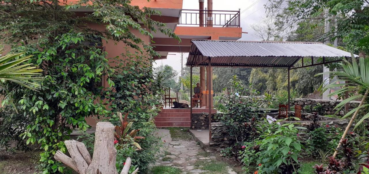 Tara Guesthouse - Sauraha,Chitwan Exterior foto