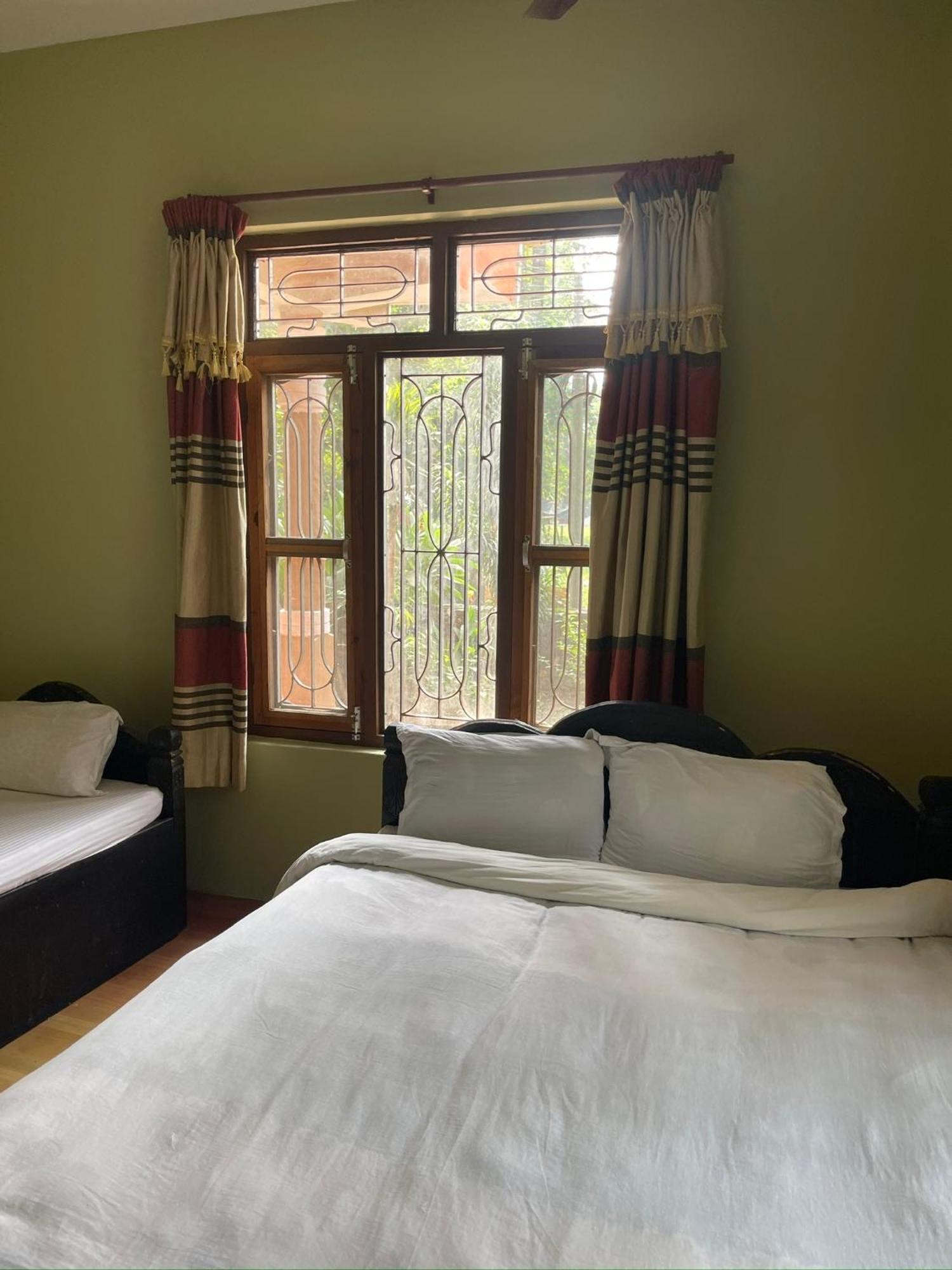 Tara Guesthouse - Sauraha,Chitwan Exterior foto