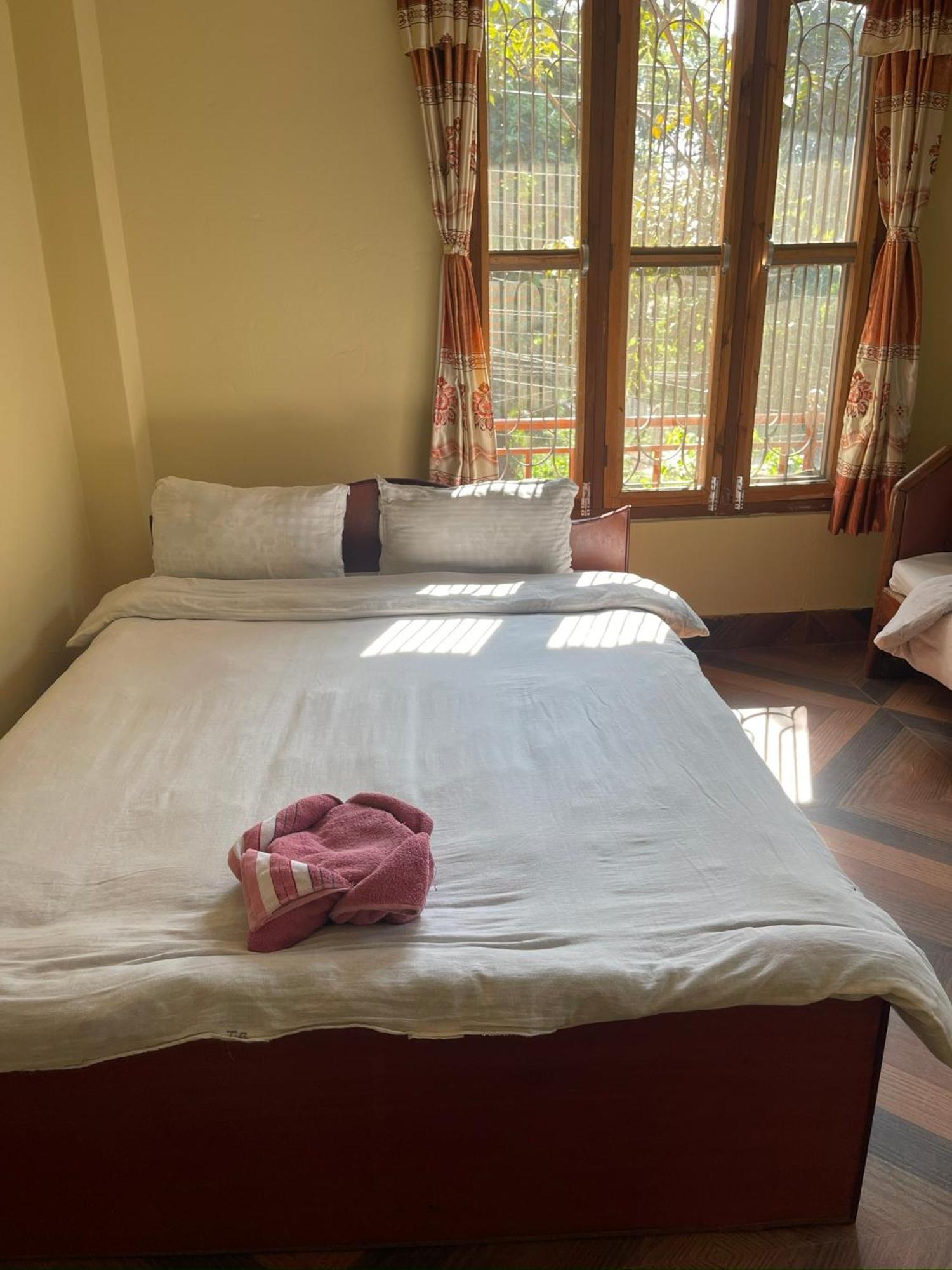 Tara Guesthouse - Sauraha,Chitwan Exterior foto